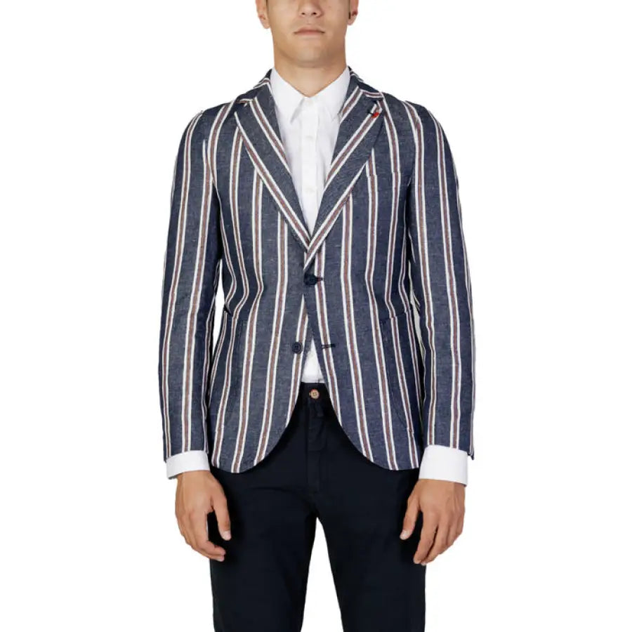
                      
                        Mulish Men Blazer for Spring Summer - Man in Suit and Tie
                      
                    